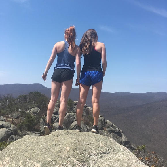 Meet your Posher, Whitney - Picture 2 of 3